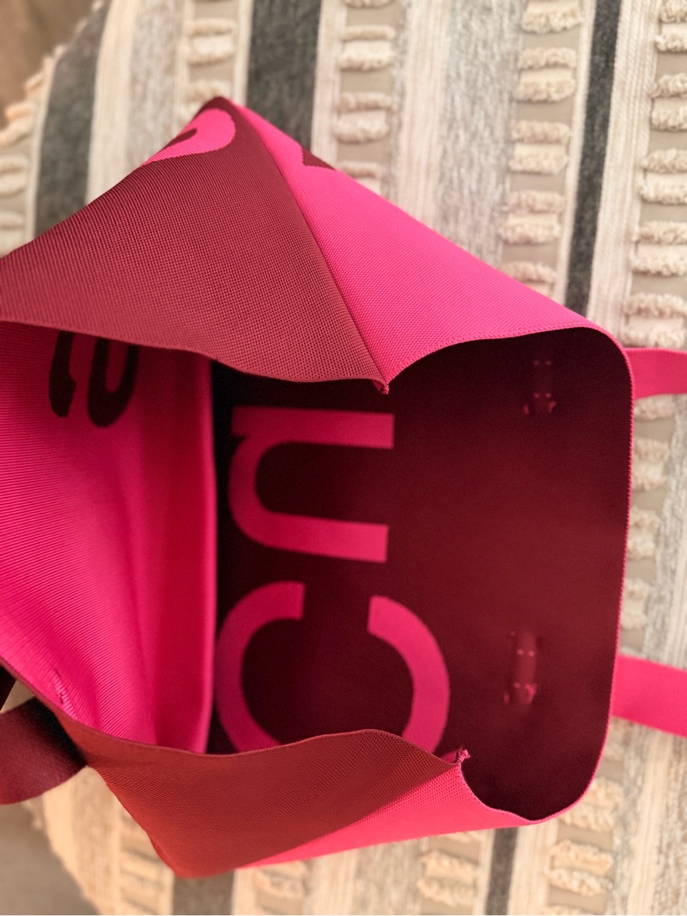 Curves by Sean Brown (Pink) - Picture 4 of 4